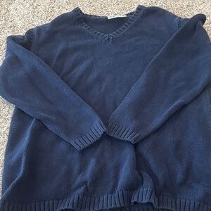 🟢10/$10 - Navy Blue Sweater